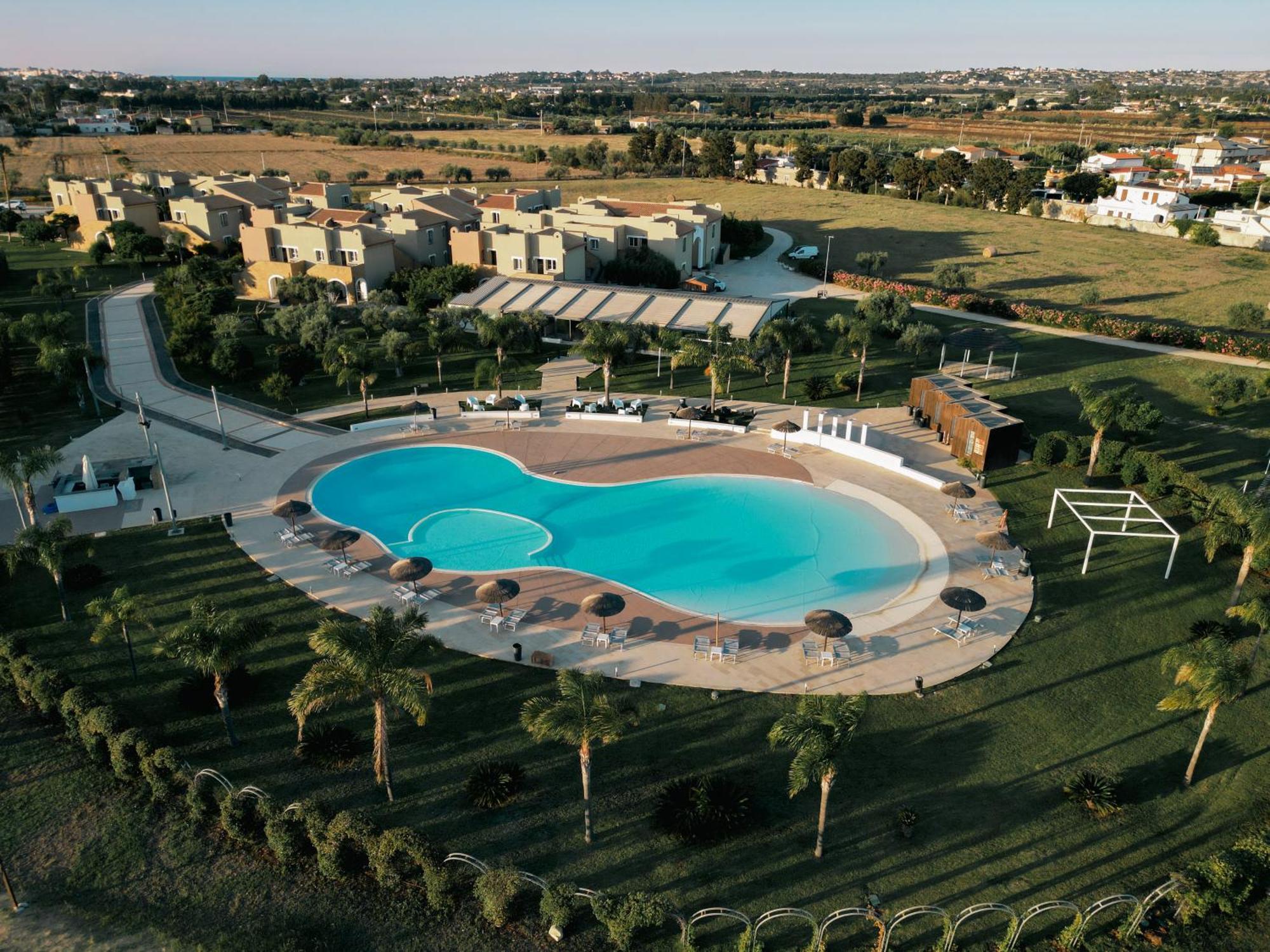 Residence Archimede 法努撒 外观 照片