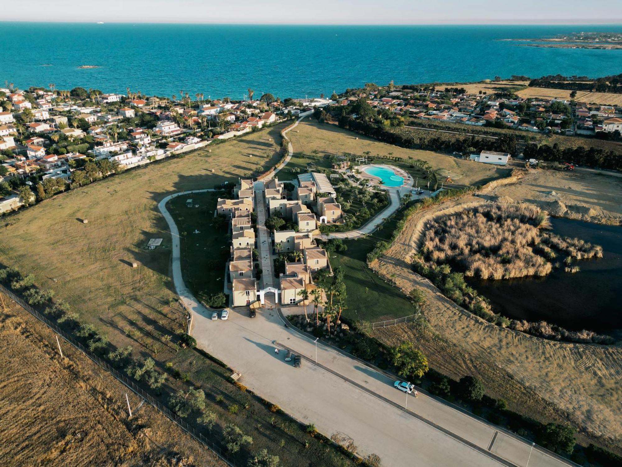 Residence Archimede 法努撒 外观 照片