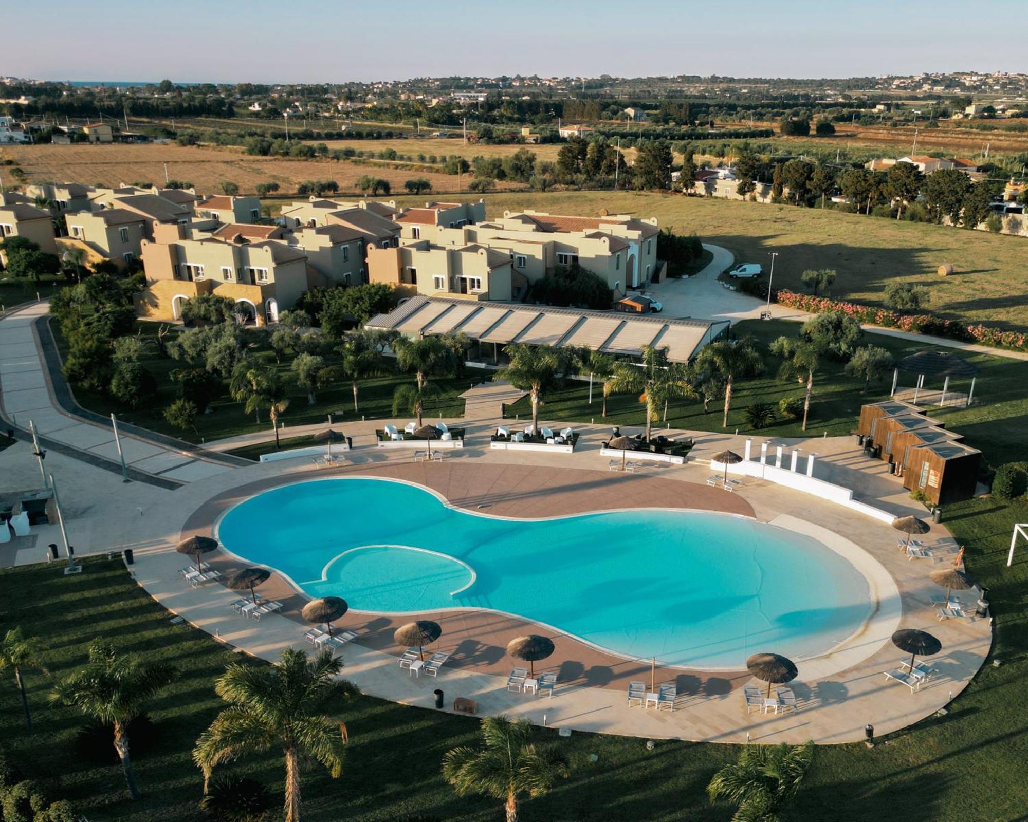 Residence Archimede 法努撒 外观 照片